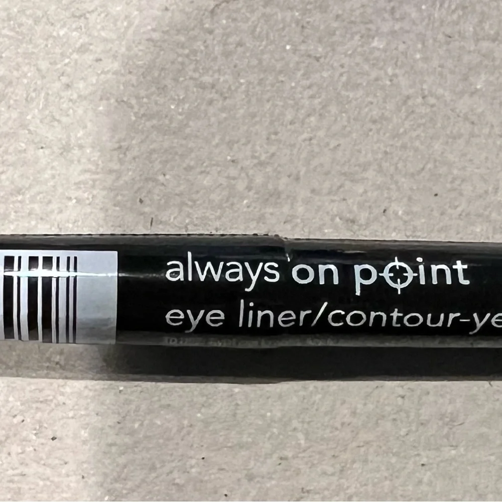 Brown eyeliner or eyebrow pencil